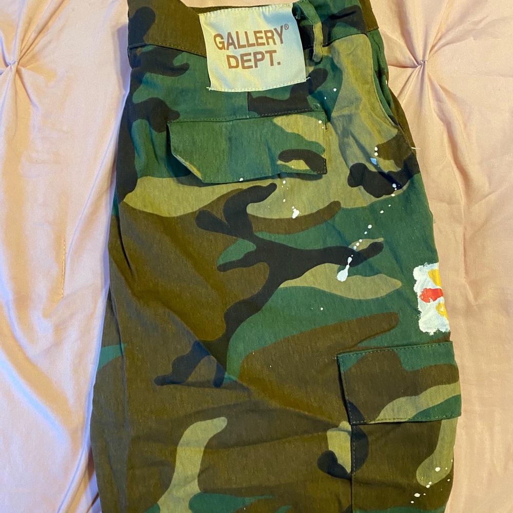 Gallery pants very stylish